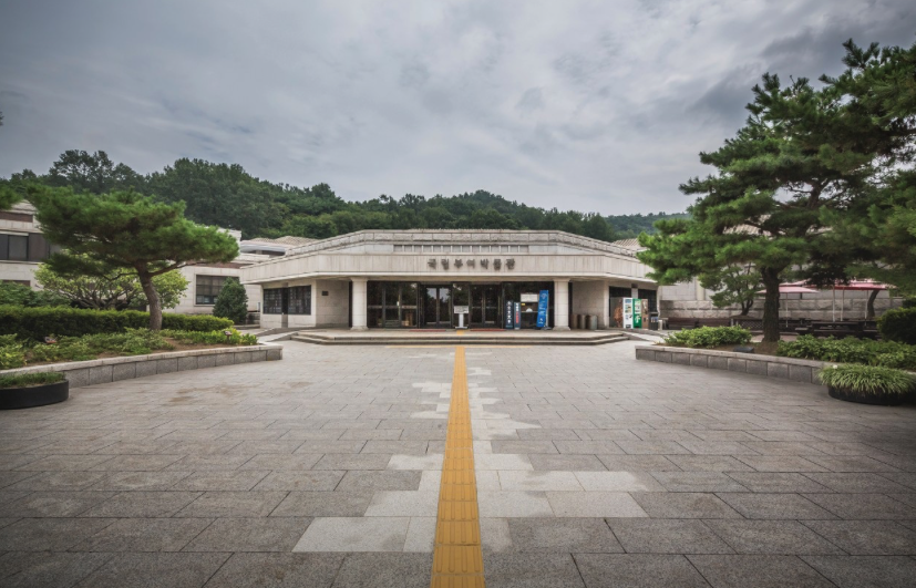 백제 박물관 여행지 선택 가이드 — 활동적인 아이 vs 조용한 아이 어디 갈까
