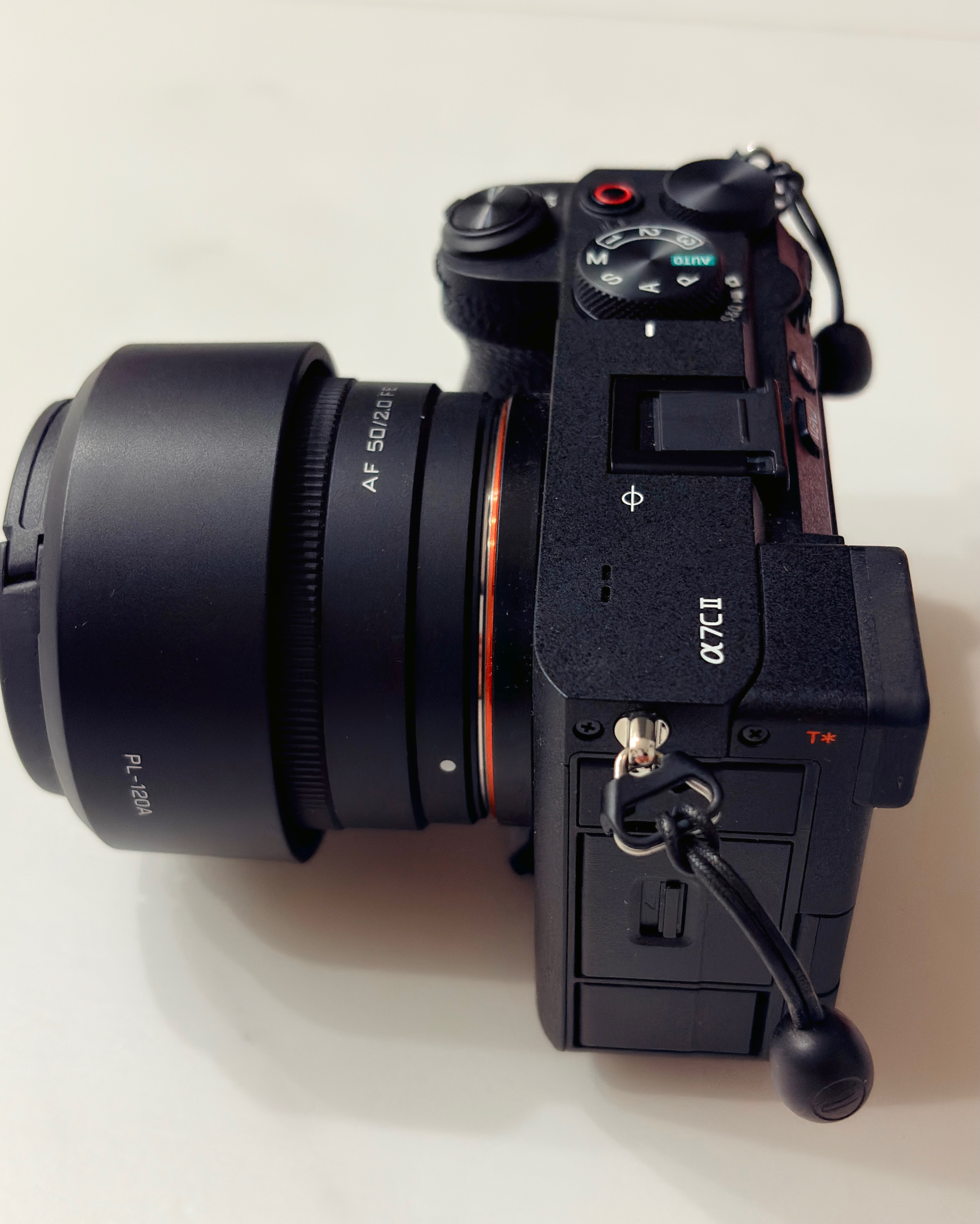 소니 A7C II + 빌트록스 AF 50/2.0 FE 측면